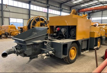 उच्च दक्षता गीला कंक्रीट शॉट कंक्रीट रोबोट मशीन सुरंगों के लिए कम रिबाउंड